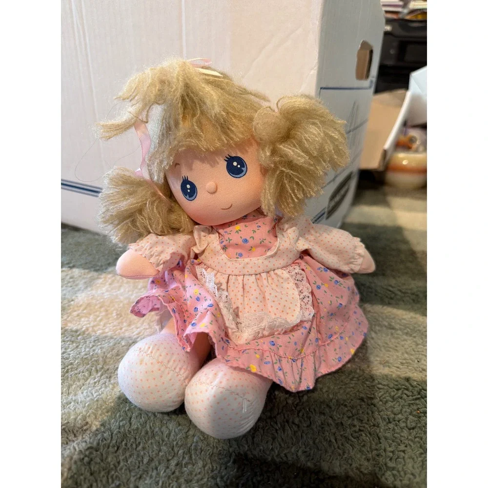Vintage Precious Moments‎ Musical Plush Doll Pink Floral Dress Blonde Yarn Hair
